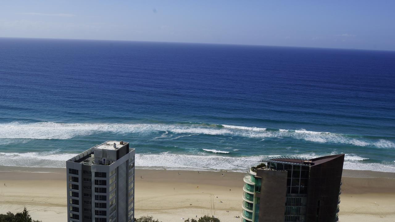 Private Apartment With Ocean Views At Q1 Resort Gold Coast Exterior photo