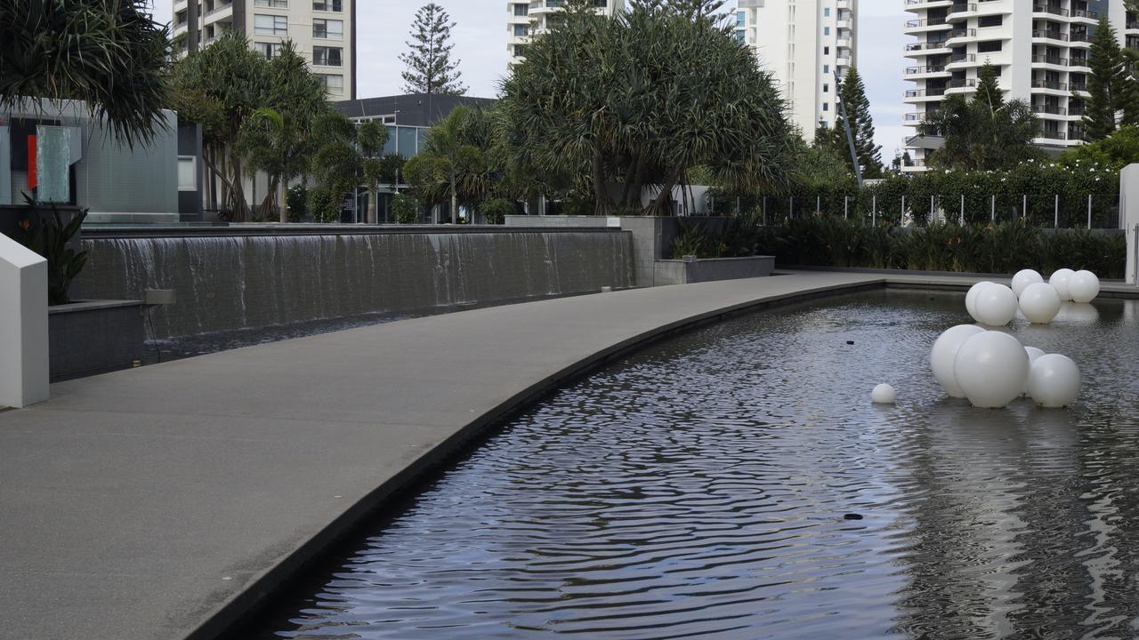 Private Apartment With Ocean Views At Q1 Resort Gold Coast Exterior photo