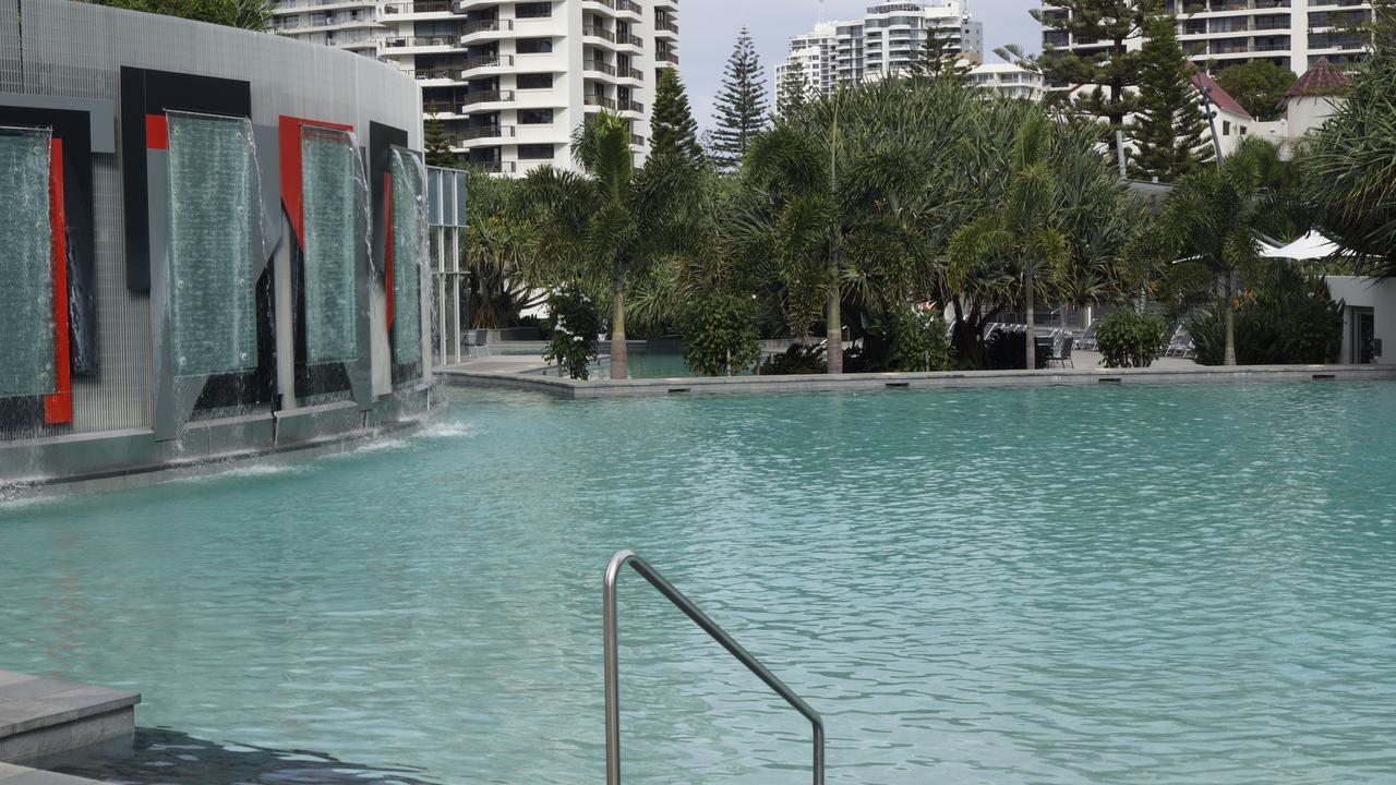 Private Apartment With Ocean Views At Q1 Resort Gold Coast Exterior photo